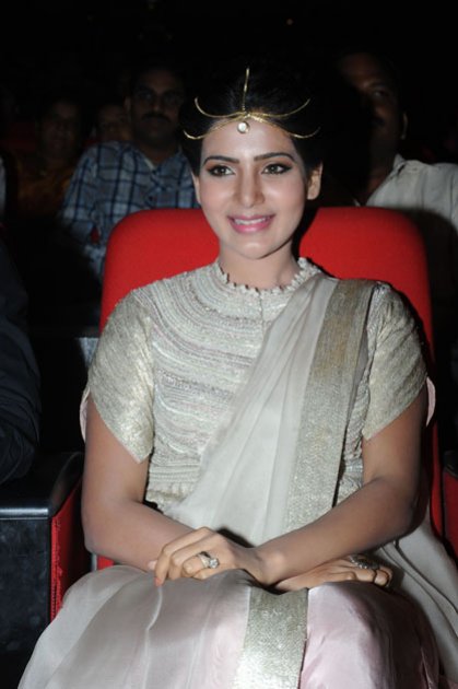 Samantha-at-Alludu-Seenu-Audio-Launch